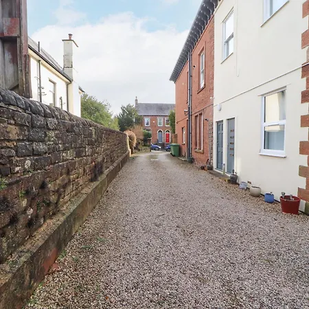 3 Forest House Daire Penrith
